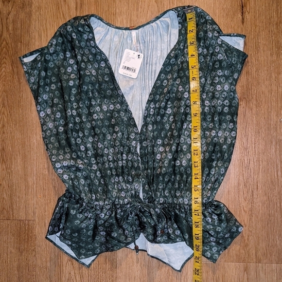 Free People Dreambound Crop Top in Emerald sz SML - Picture 9 of 13